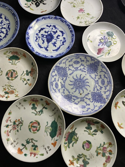 古玩陶瓷一組11件清代花卉紋青花盤拍賣，當(dāng)前價格388元