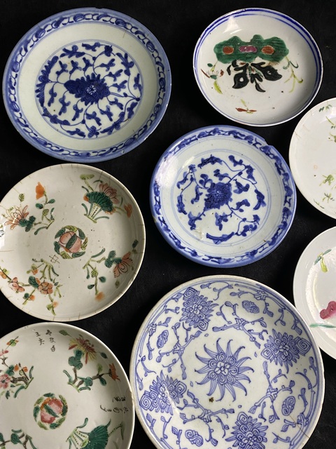 古玩陶瓷一組11件清代花卉紋青花盤拍賣，當(dāng)前價格388元