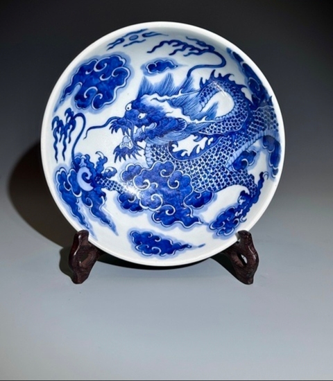 古玩陶瓷青花龍紋蓮子碗，模糊，偏老真品鑒賞圖
