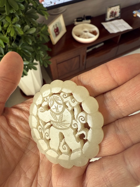 古玩玉器和田玉雕“童子佩”真品鑒賞圖