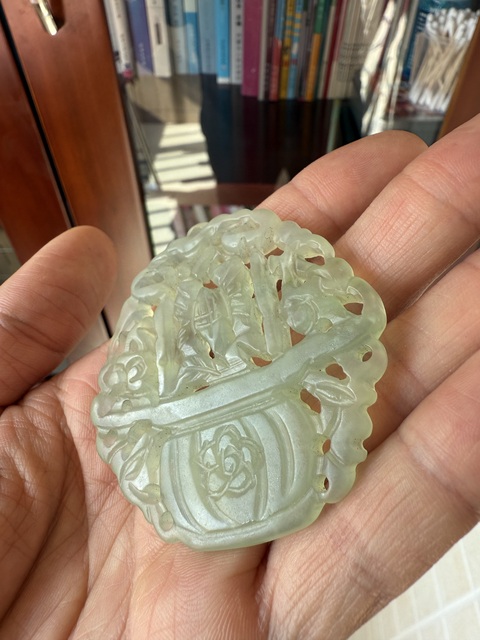 古玩玉器花籃佩真品鑒賞圖