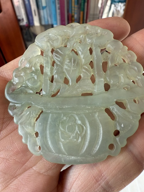 古玩玉器花籃佩真品鑒賞圖