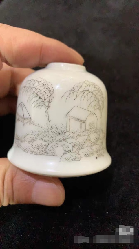 古玩陶瓷清晚期 刻瓷山水紋金鐘型水盂真品鑒賞圖