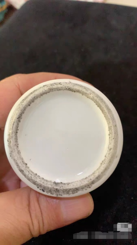 古玩陶瓷清晚期 刻瓷山水紋金鐘型水盂真品鑒賞圖