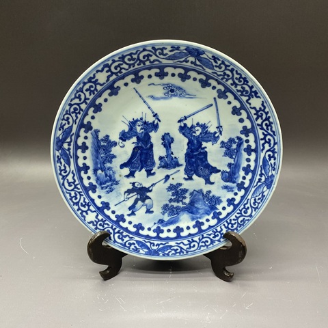 古玩陶瓷刀馬人青花盤真品鑒賞圖