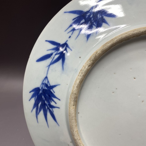 古玩陶瓷刀馬人青花盤真品鑒賞圖