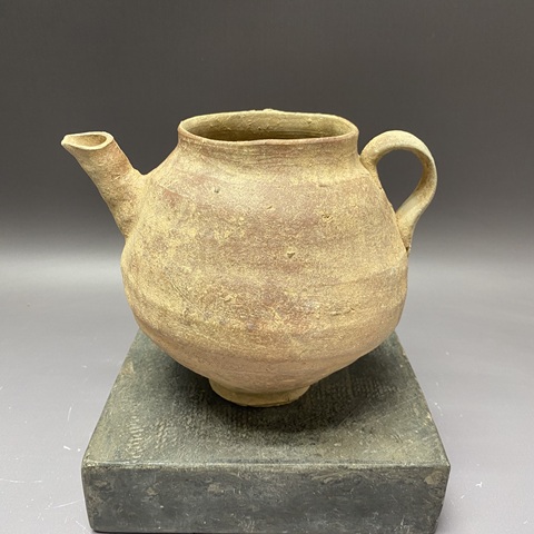 古玩陶瓷褐釉執(zhí)壺真品鑒賞圖