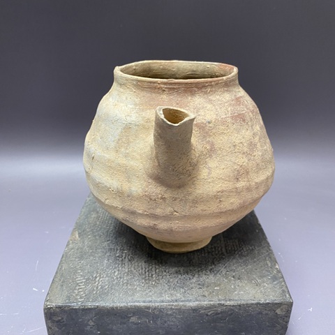 古玩陶瓷褐釉執(zhí)壺真品鑒賞圖