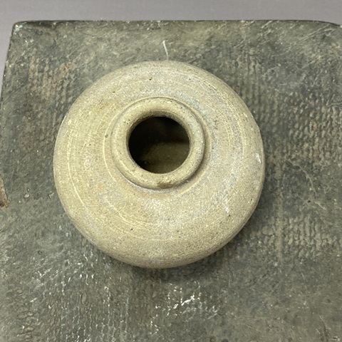 古玩陶瓷元代青釉罐真品鑒賞圖