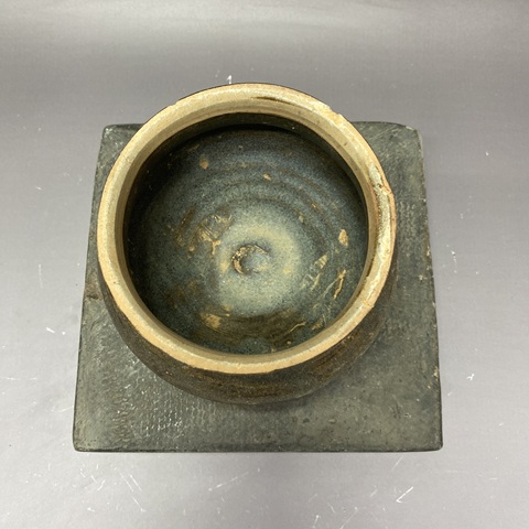 古玩陶瓷褐釉罐真品鑒賞圖