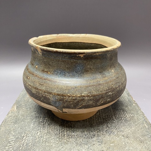 古玩陶瓷褐釉罐真品鑒賞圖