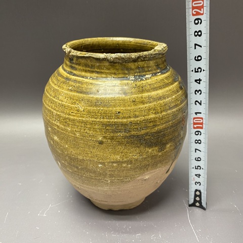 古玩陶瓷青釉罐真品鑒賞圖