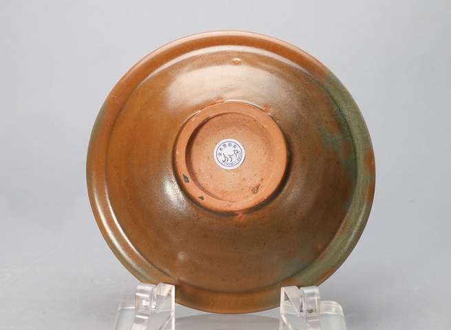 古玩陶瓷黃釉刻花雙魚盤真品鑒賞圖