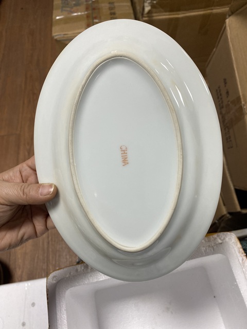 古玩陶瓷黃地粉彩飛黃騰達盤真品鑒賞圖