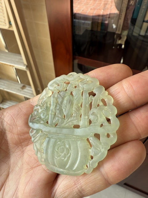 古玩玉器花籃佩真品鑒賞圖