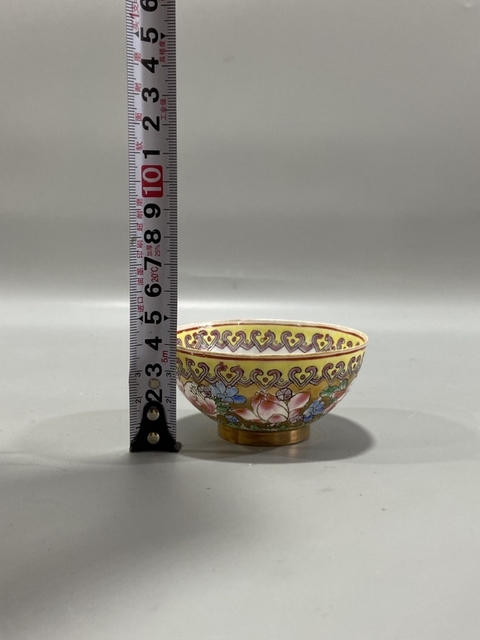 古玩陶瓷罕見5.6.7創匯期金地粉彩鳳穿牡丹薄胎杯拍賣，當前價格298元