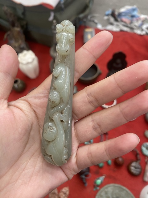 古玩玉器和田玉雕“馬上封侯”帶鉤真品鑒賞圖