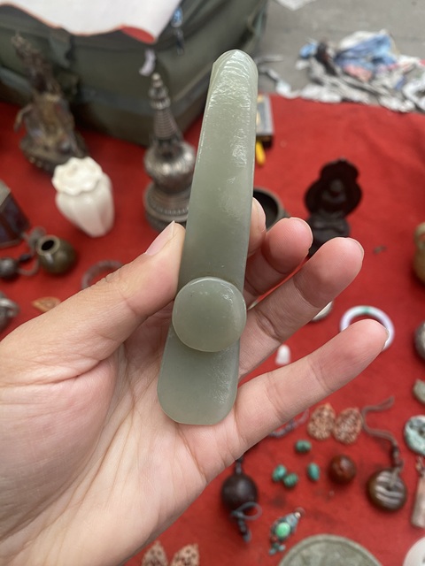 古玩玉器和田玉雕“馬上封侯”帶鉤真品鑒賞圖