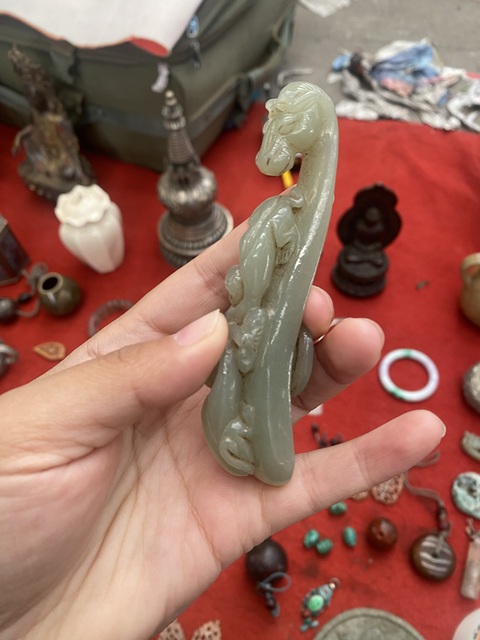 古玩玉器和田玉雕“馬上封侯”帶鉤真品鑒賞圖