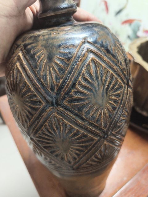 古玩陶瓷磁州窯剔花梅瓶真品鑒賞圖