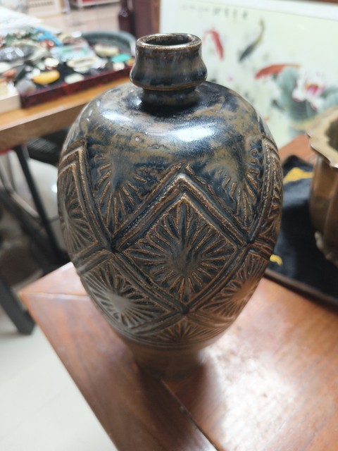 古玩陶瓷磁州窯剔花梅瓶真品鑒賞圖