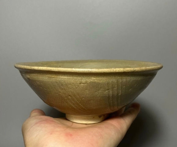 古玩陶瓷龍泉青瓷刻花碗拍賣，當前價格2980元