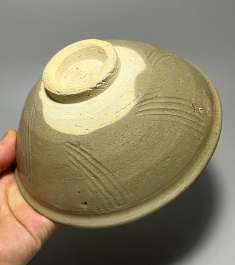 古玩陶瓷龍泉青瓷刻花碗拍賣，當前價格2980元