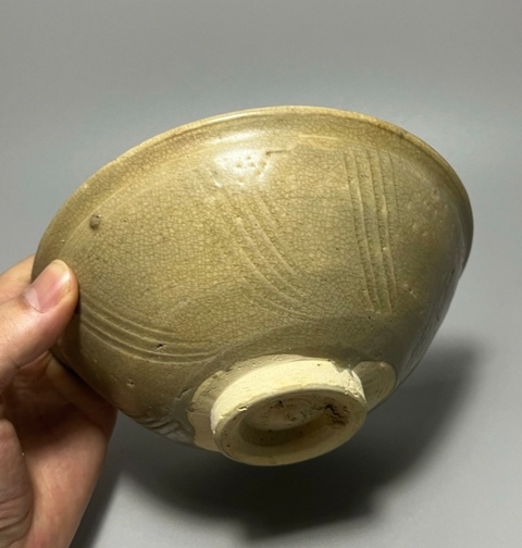 古玩陶瓷龍泉青瓷刻花碗拍賣，當前價格2980元