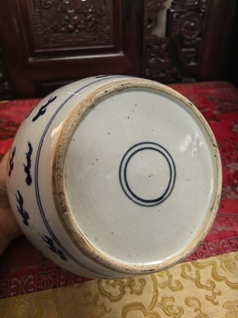 古玩陶瓷青花龍紋罐真品鑒賞圖