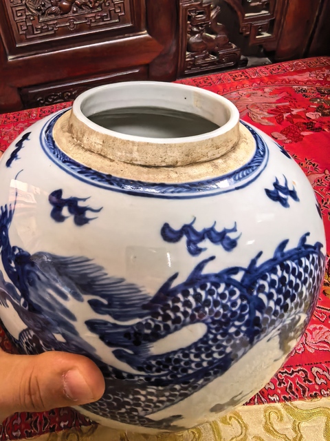 古玩陶瓷青花龍紋罐真品鑒賞圖