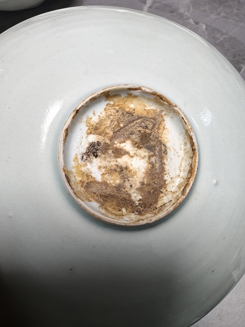 古玩陶瓷青白釉刻花碗真品鑒賞圖