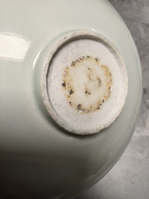 古玩陶瓷青白釉刻花碗真品鑒賞圖