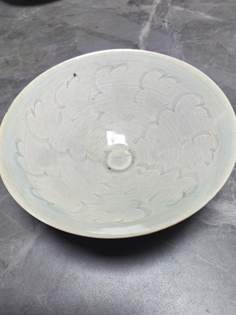 古玩陶瓷青白釉劃花碗真品鑒賞圖