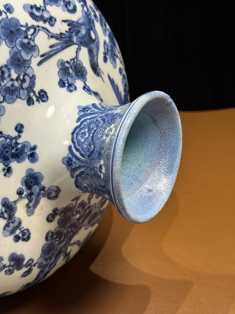 古玩陶瓷花鳥紋青花梅瓶真品鑒賞圖