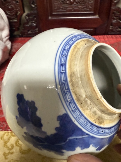 古玩陶瓷青花人物紋罐真品鑒賞圖