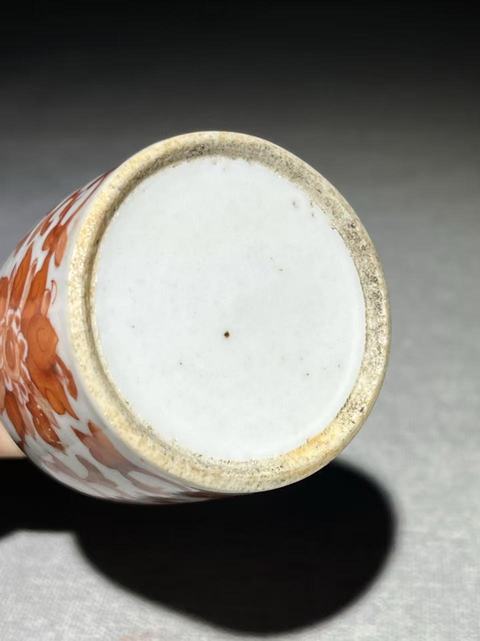 古玩陶瓷礬紅花卉紋水盂真品鑒賞圖