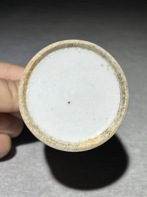 古玩陶瓷礬紅花卉紋水盂真品鑒賞圖