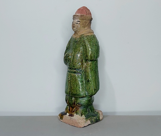 古玩陶瓷明三彩人物俑真品鑒賞圖