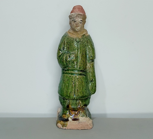 古玩陶瓷明三彩人物俑真品鑒賞圖