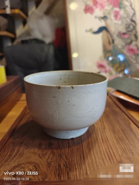 古玩陶瓷定窯白瓷刻花缽式碗真品鑒賞圖