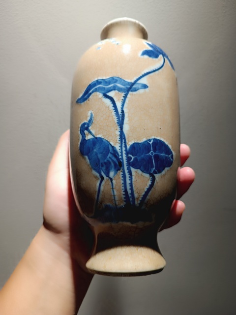 古玩陶瓷清中期哥釉青花瓶真品鑒賞圖