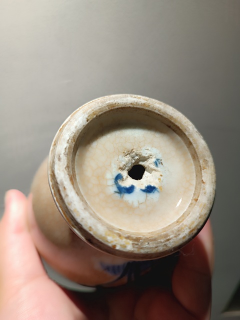 古玩陶瓷清中期哥釉青花瓶真品鑒賞圖