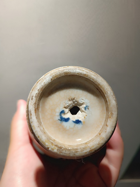 古玩陶瓷清中期哥釉青花瓶真品鑒賞圖