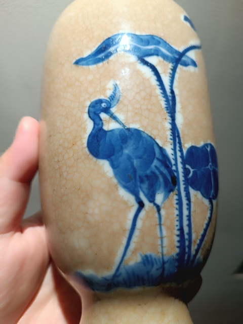 古玩陶瓷清中期哥釉青花瓶真品鑒賞圖