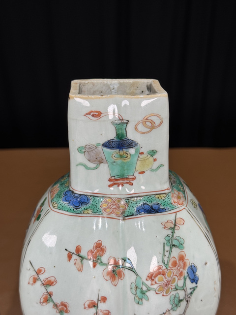 古玩陶瓷清康熙 五彩花鳥紋蓋罐真品鑒賞圖