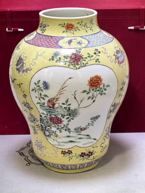 古玩陶瓷粉彩罐真品鑒賞圖