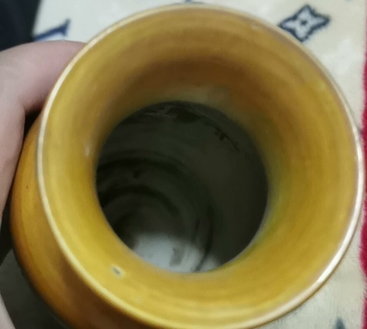 古玩陶瓷黃釉瓶真品鑒賞圖