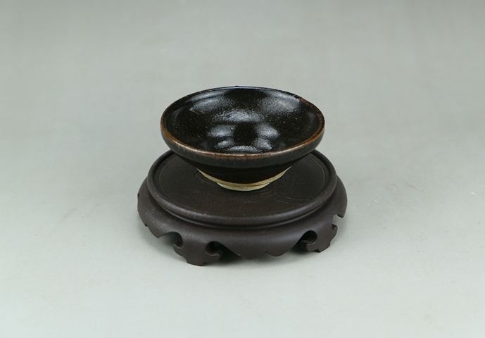 古玩陶瓷吉州窯黑釉茶盞真品鑒賞圖