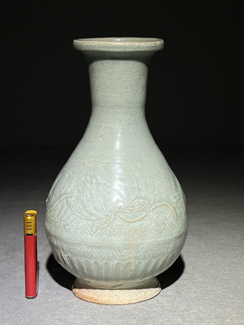 古玩陶瓷云市窯花卉紋盤口瓶真品鑒賞圖