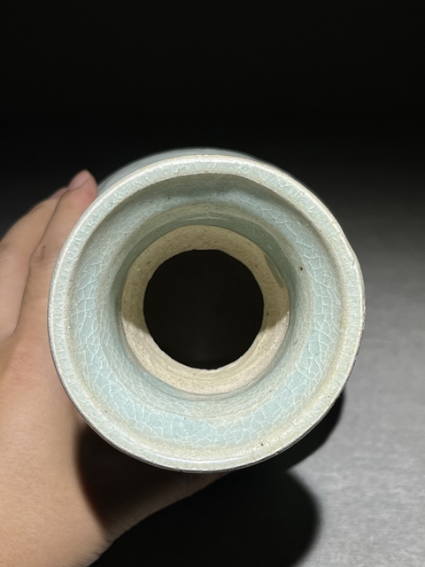 古玩陶瓷云市窯花卉紋盤口瓶真品鑒賞圖